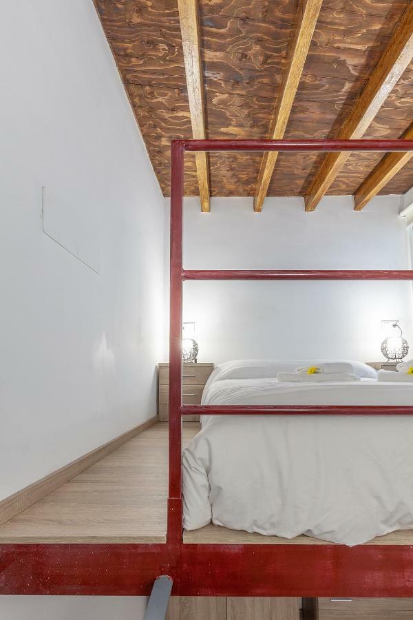 Pasaje Amores Iz. - Tranquilidad Y Vida Cultural En Centro Sevilla 4Px Exterior photo